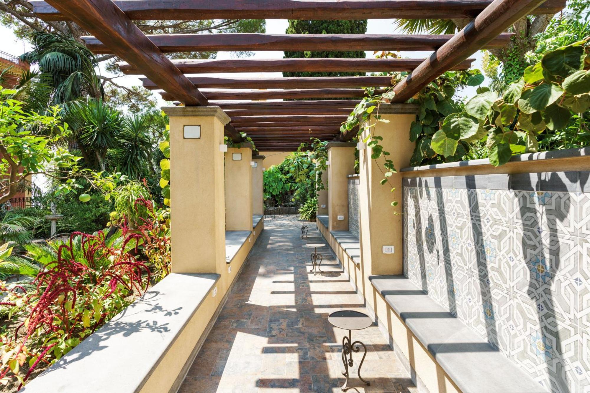 Hotel Villa Schuler Taormina Exterior foto